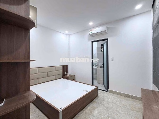 BIỆT THỰ MINI ( SẴN NỘI THẤT ) TRỆT 2 LẦU 3PN 4WC. VỈA HÈ CÂY XANH