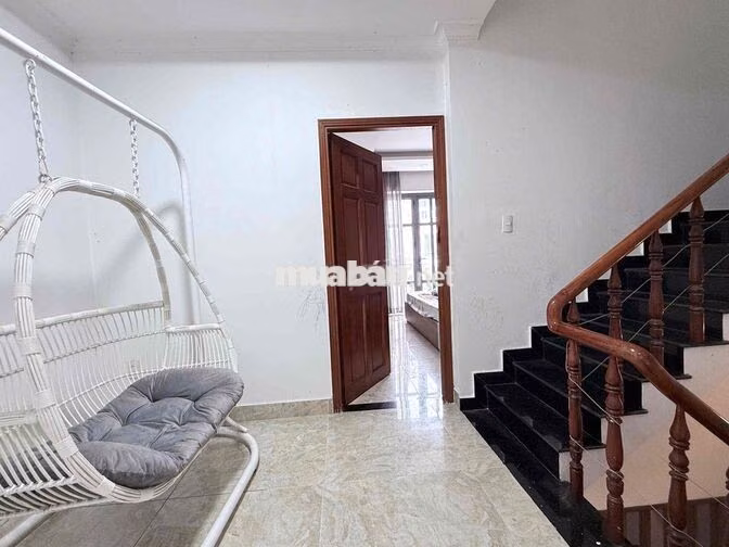 BIỆT THỰ MINI ( SẴN NỘI THẤT ) TRỆT 2 LẦU 3PN 4WC. VỈA HÈ CÂY XANH