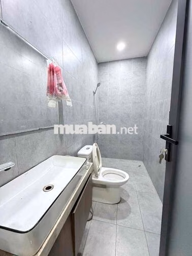 BIỆT THỰ MINI ( SẴN NỘI THẤT ) TRỆT 2 LẦU 3PN 4WC. VỈA HÈ CÂY XANH