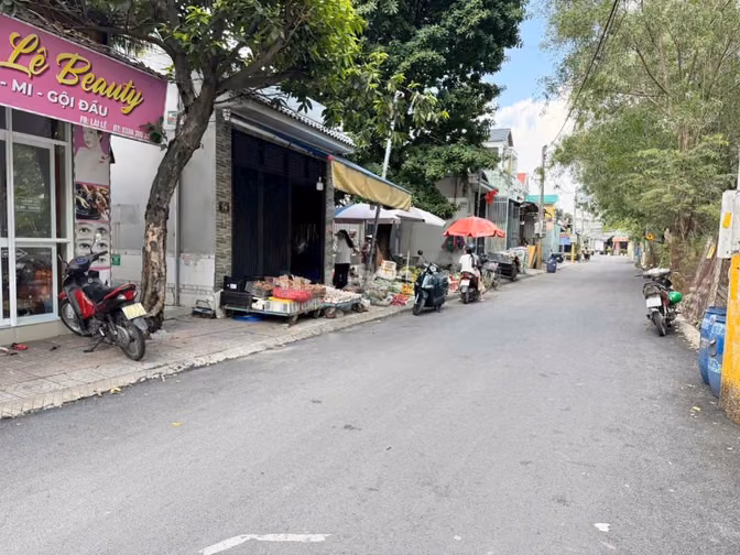 BÁN NHÀ MẶT TIỀN + 7 PHÒNG TRỌ | DÒNG TIỀN GẦN 20TR/THÁNG