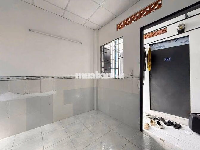 phòng trọ giá rẻ 5p đi bộ là tới đại học ufm, gần kcx tại Quận 7 