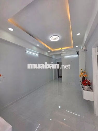 Cần bán căn hộ chung cư Phú Thọ, 2PN, nhà đẹp, đã có sổ hồng