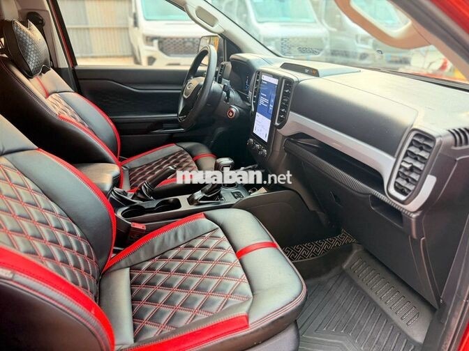 Ford Ranger 2023 4x2 RWD màu Đỏ Cam, bảo hành 2027