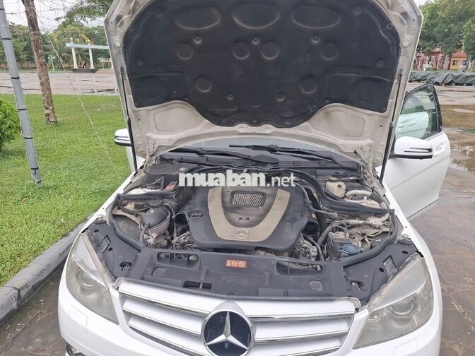 Mercedes C300 AMG W204 2010 Trắng Tự động