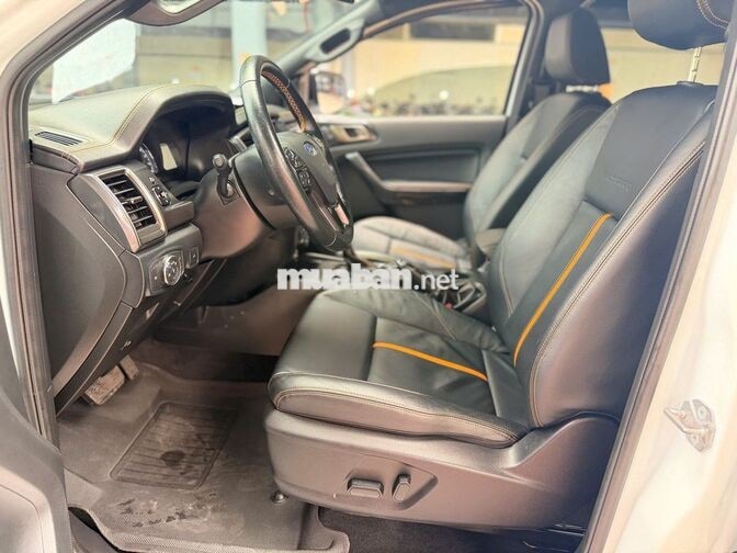 Ford Ranger Wildtrak 2022 màu trắng, bảo hành 2027
