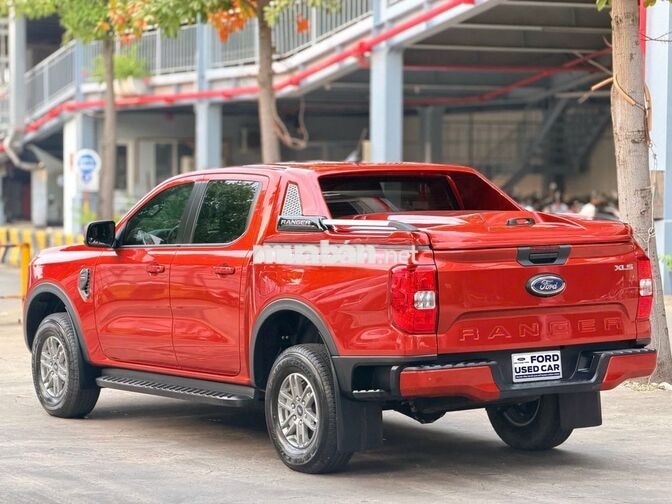 Ford Ranger 2023 4x2 RWD màu Đỏ Cam, bảo hành 2027