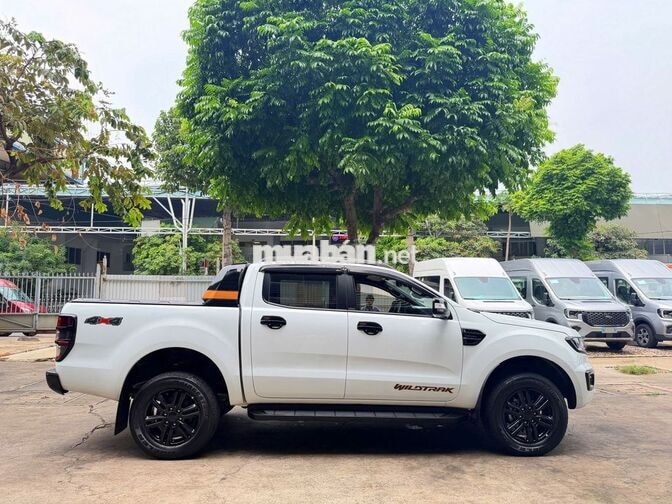 Ford Ranger Wildtrak 2022 màu trắng, bảo hành 2027