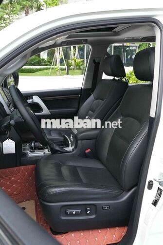 Toyota Land Cruiser 4.6 V8 2020 Trắng Chính Hãng
