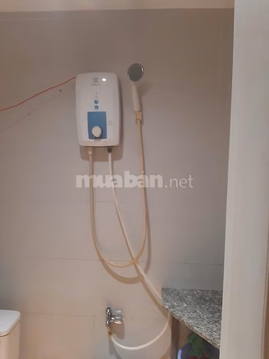 ở ghép nguyên căn 10x30 hẻm xe hơi. 