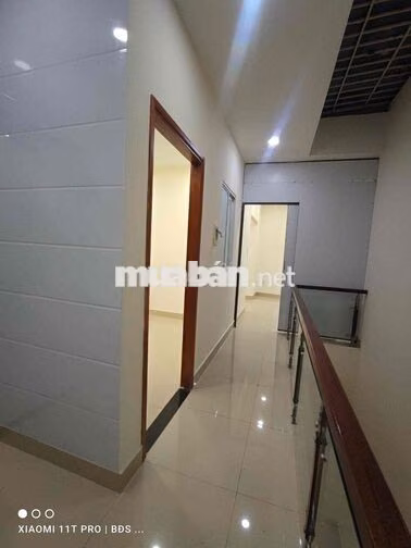 Nhà Đẹp 3Tầng 5pn 4wc QL13 HBP 12triệu