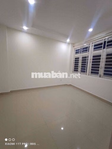 Nhà Đẹp 3Tầng 5pn 4wc QL13 HBP 12triệu