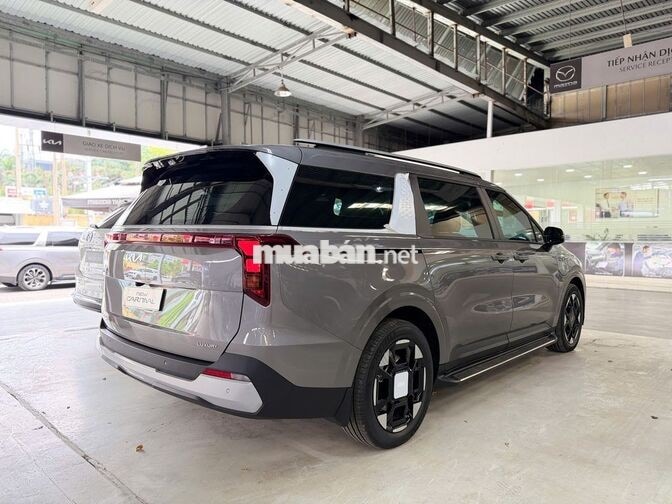 Kia New Carnival Luxury 8 chỗ 2025 Mới 100%