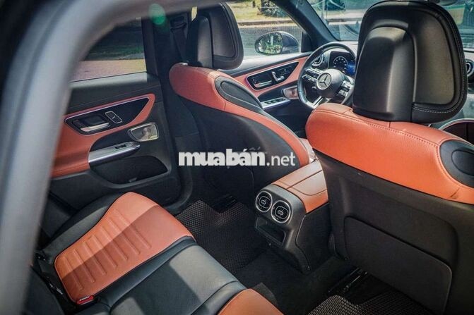 Mercedes GLC 300 All New 2023 Xám Titan cực đẹp