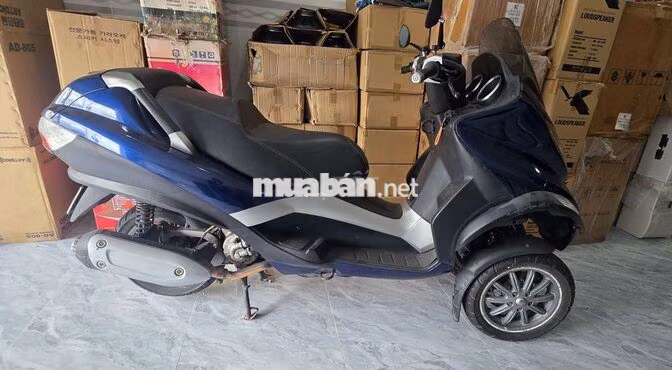 Piaggio MP3 Xanh đậm 2 chỗ