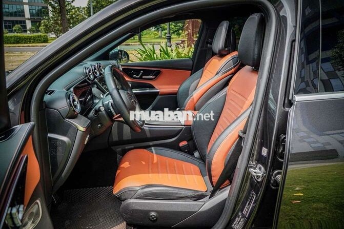 Mercedes GLC 300 All New 2023 Xám Titan cực đẹp