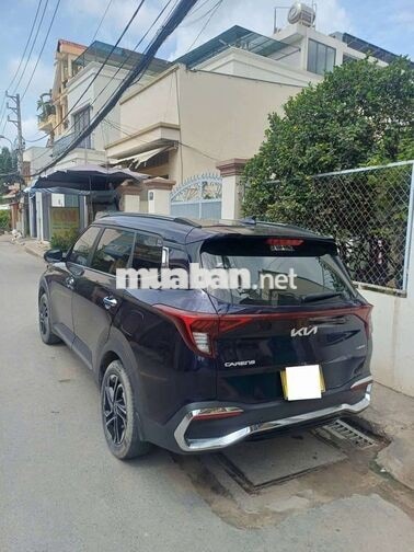 Kia Carens Luxury 2023 Đen 7 chỗ Xăng