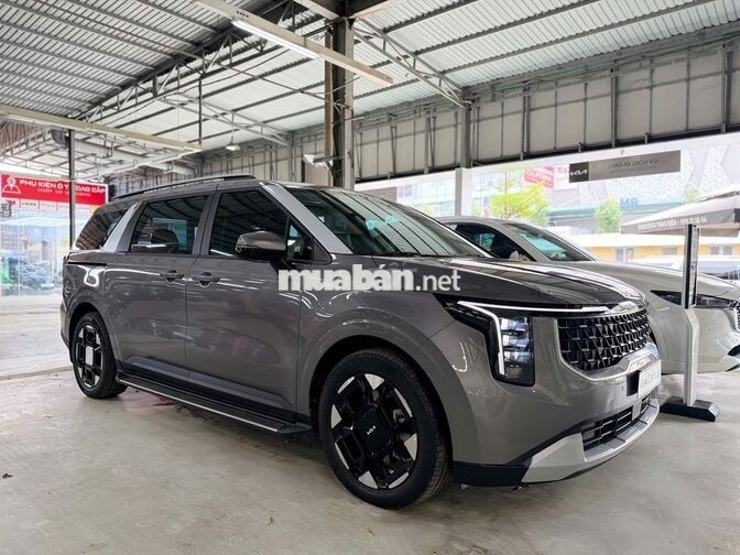 Kia New Carnival Luxury 8 chỗ 2025 Mới 100%