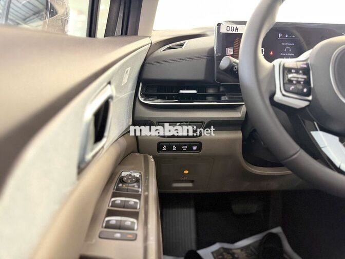 Kia New Carnival Luxury 8 chỗ 2025 Mới 100%