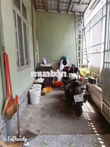 nhà gần chợ Bình Thành,2 phòng ngủ.sạch sẽ 