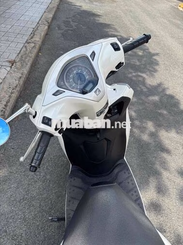 Honda Lead 2025 Trắng 10.000 km