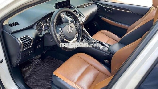 Lexus NX300 2019 Trắng 9 vạn km