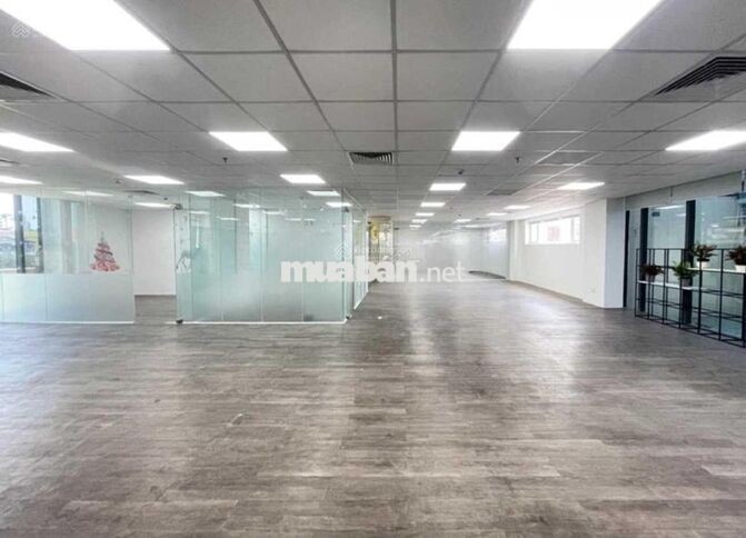 🏢 TÒA NHÀ MẶT TIỀN NGUYỄN TRÃI – QUẬN 1 | 9X20M | 200TR/THÁNG