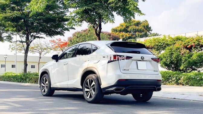 Lexus NX300 2019 Trắng 9 vạn km