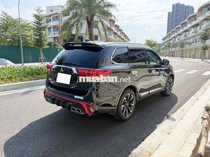 Mitsubishi Outlander 2.0 CVT 2021 Đen 62000 km