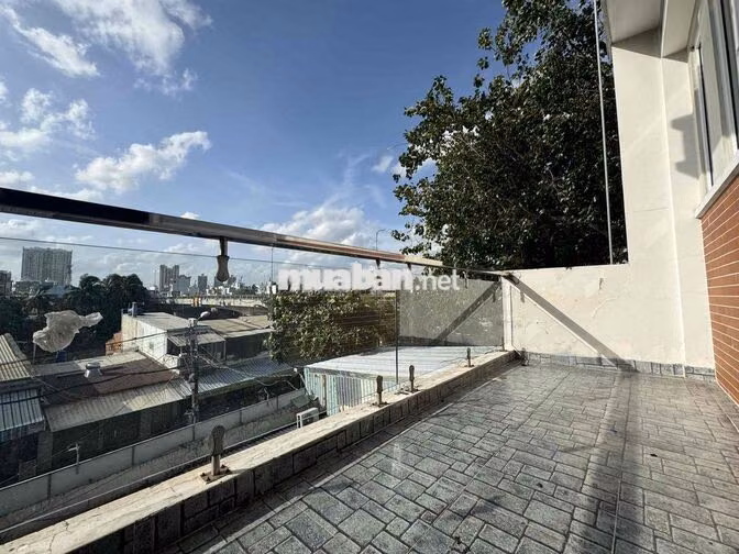 CHO THUÊ CĂN 2PN,BANCON 60m2 NGAY CẦU NHỊ THIÊN ĐƯỜNG
