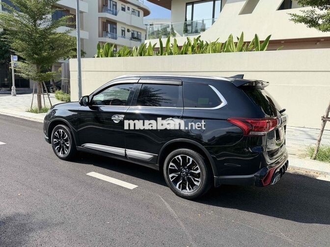 Mitsubishi Outlander 2.0 CVT 2021 Đen 62000 km
