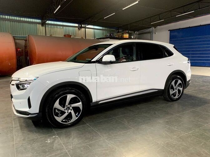 VinFast VF8 ECO 2025 Trắng