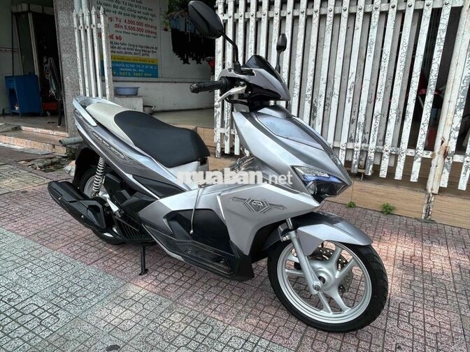 Honda Airblade125Fi Bạc Porsche smarkey chính chủ