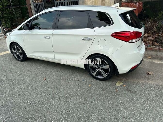 Kia Rondo Trắng Tự động 77000 km
