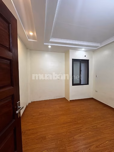 CHO THUÊ NHÀ KDT ĐỀN LỪ 2– 30M² X 5 TẦNG – KINH DOANH