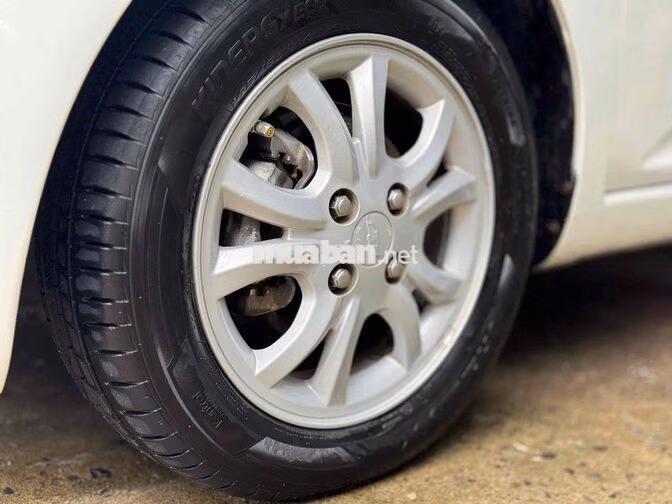 Chevrolet Spark LTZ 2015 70000 km Trắng