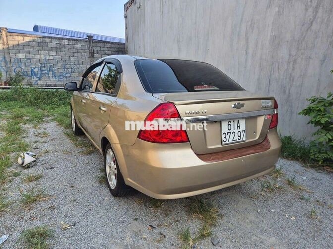 Chevrolet Aveo XS 2017 Số sàn Vàng