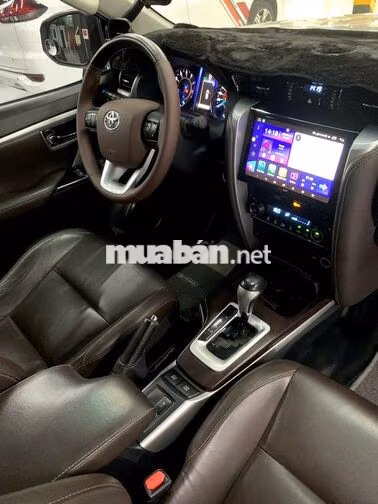 Toyota Fortuner 2.7V 2018 Bạc
