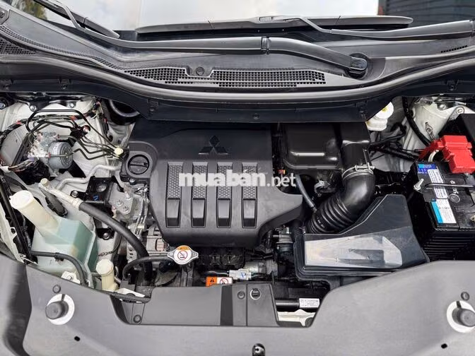 Mitsubishi Xpander model 2024 1.5 AT Trắng Tự động