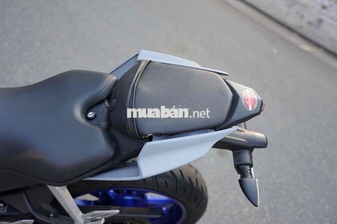 ✈️🤞 Yamaha R15 2021 xám xanh hot. có bán góp