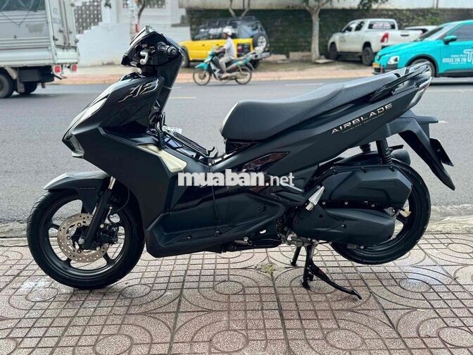 Honda Air Blade 2024 Đen nhám