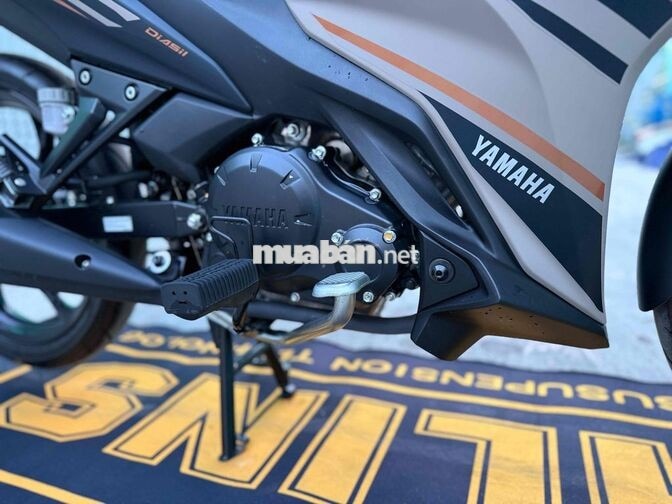 Yamaha LC V8 2025 Nâu đen 7000 km