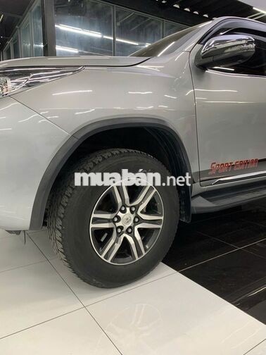 Toyota Fortuner 2.7V 2018 Bạc