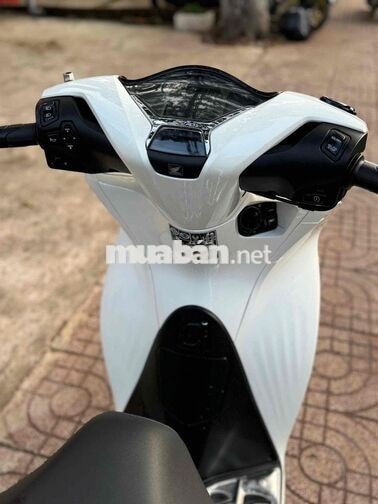 Honda SH 125i 2022 Trắng (5k km rất mới )