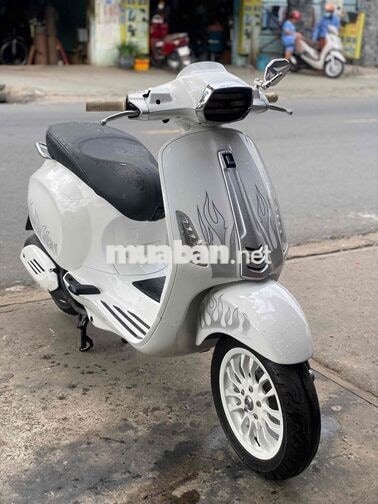 Piaggio Vespa Sprint. siêu đẹp. góp nxau