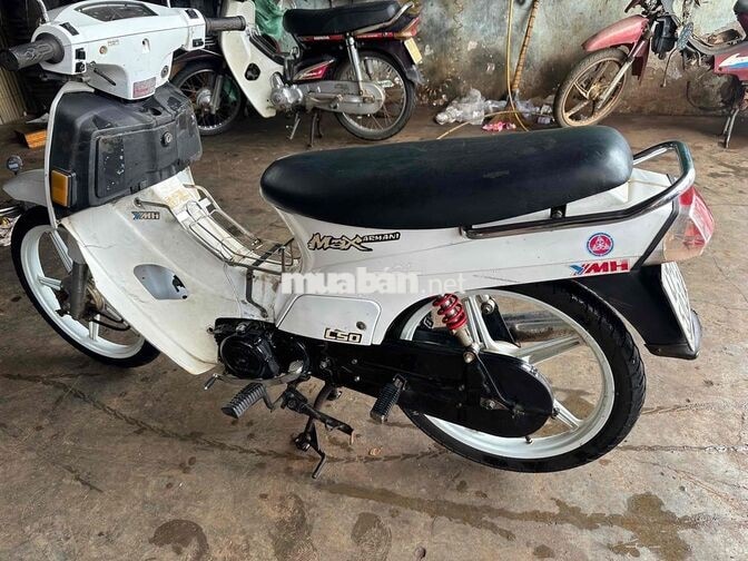 Max Neo 50 Trắng Xe số