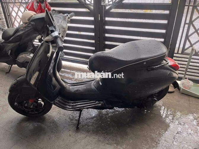 VESPA SPRINT 2014 [ XE NỮ CHẠY ]