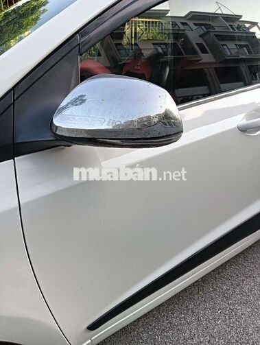 Hyundai Grand i10 Số sàn 5 chỗ Trắng