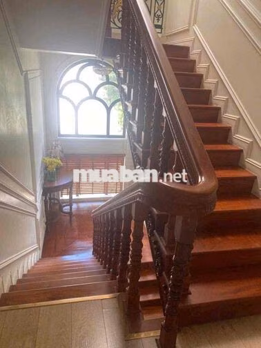 Biệt Thự 2MT Phú Mỹ Hưng, 15x18(303m2), SHR, Hoàn Công, 4 Tầng, 115 tỷ