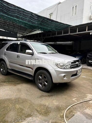 Toyota Fortuner 2010 Xăng Bạc Tự động 13 vạn