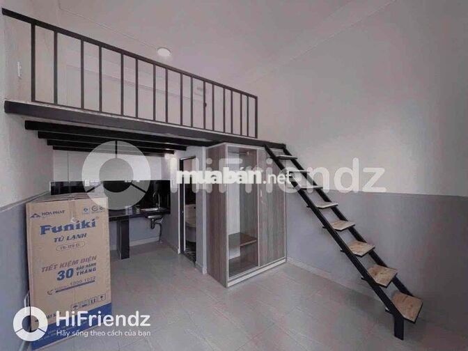 PHÒNG ĐẸP SẴN MÁY LẠNH TỦ ĐỒ KỆ BẾP CÓ THANG MÁY BẢO VỆ HẦM XE